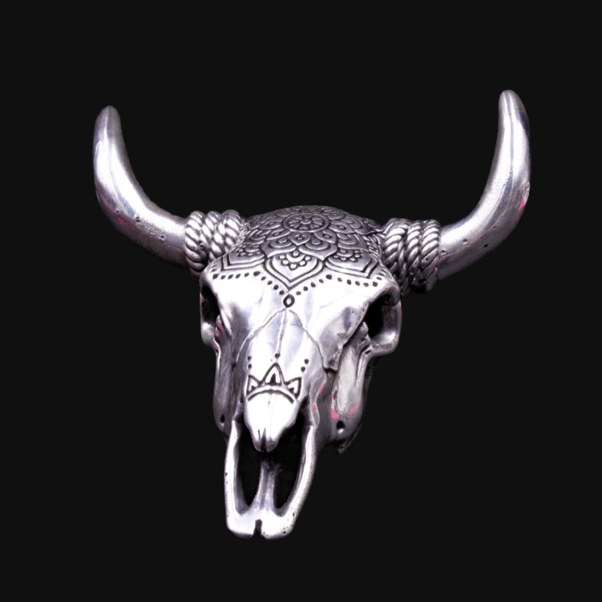 Ornate Bull Skull - SignalOaks Silver Statue